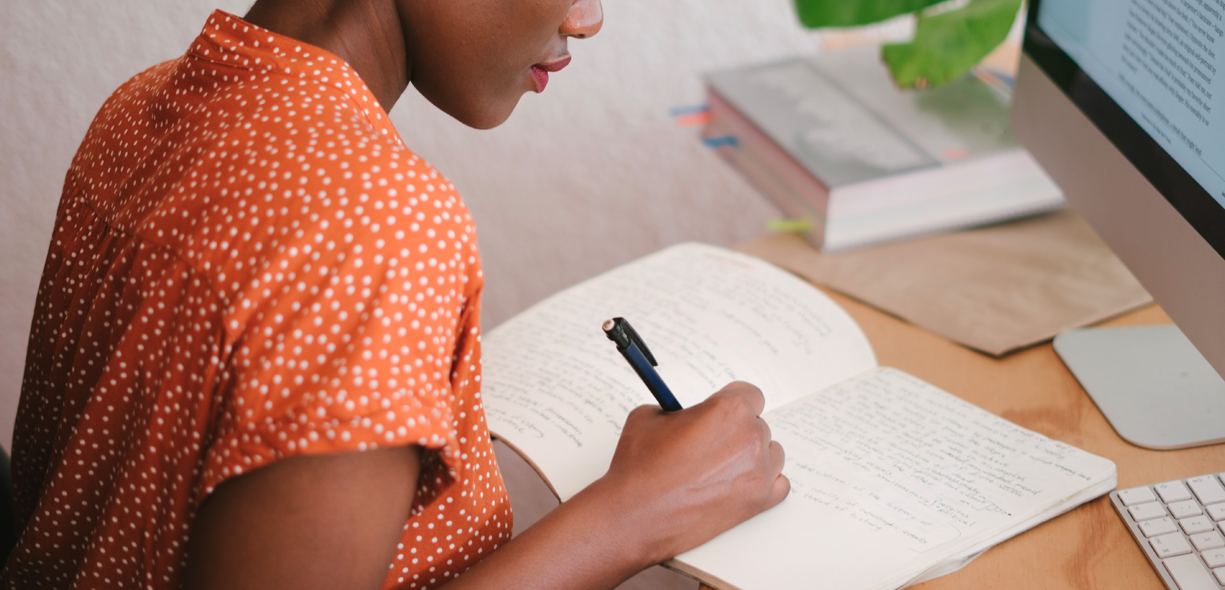 3 cursos rápidos grátis com certificado para melhorar a gestão do seu negócio